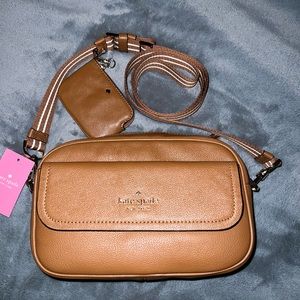 ✅✅SOLD✅✅Kate Spade Rosie Flip Camera Bag Warm Gingerbread BRAND NEW WITH TAGS